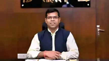 लोहरदगा: मुख्यमंत्री मंइयाँ सम्मान योजना का लाभ सभी योग्य लाभुकों को मिलेगा: डॉ ताराचंद