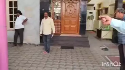 ಶಿವಮೊಗ್ಗ: ಮನೆಗೆ ಬರ್ತಿವೆ ಹಾವಿನ ಮರಿ ಎಚ್ಚರ ಎಚ್ಚರ, ನಗರದ ಕೃಷಿನಗರದಲ್ಲಿ ಚಪ್ಪಲಿ ಸ್ಟಾಂಡ್ ನಲ್ಲಿ ಹಾವಿನ ಮರಿ ಪ್ರತ್ಯಕ್ಷ