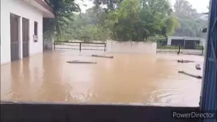 नादौन: नादौन के औद्योगिक क्षेत्र में व्यास नदी का पानी घुसा, इंडस्ट्रियल एरिया का परिसर पानी में डूबा