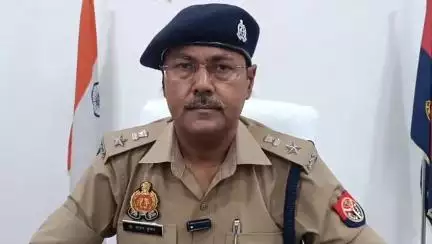 कायमगंज: शमसाबाद क्षेत्र में गोकशी के अभियोग में वांछित अभियुक्तों से हुई पुलिस मुठभेड़ की जानकारी दी ASP डॉ संजय कुमार ने