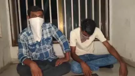 હલુરિયા ચોક માંથી જુગાર રમતા બે ઈસમો ઝડપાયા