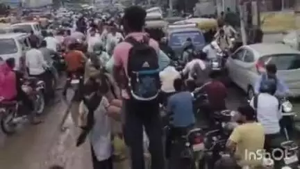 पलवल: किठवाड़ी पुल पर लगा लंबा जाम, पुलिस प्रशासन नाकाम