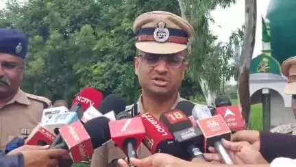 करवीर: पुणेबेंगलोर हायवेवरती शक्तीपीठ महामार्गविरोधात रास्तारोकोआंदोलनावेळी पोलिसांचा बंदोबस्त-पोलीस अधीक्षक योगेशकुमार गुप्ता