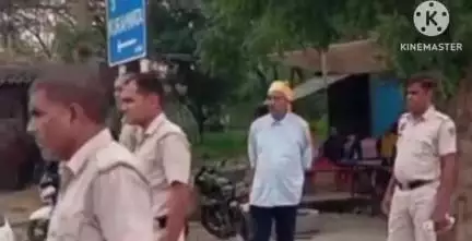 महेंद्रगढ़: जिले में पुलिस का चेकिंग अभियान, ब्लैक फिल्म, बिना हेलमेट व स्टंटबाजी करने वालों पर कार्रवाई, 152 चालान काटे