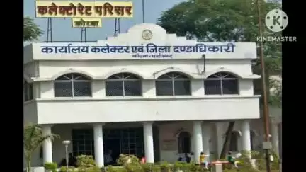 झाबर सरकारी स्कूल की शिक्षिका को हटाने की शिकायत कलेक्टर से सरपंच ने की