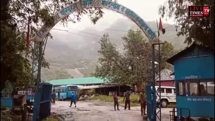 मंडी में एचआरटीसी वर्कशॉप के अंदर पानी ही पानी, करंट लगने से कर्मी की हुई मौत
