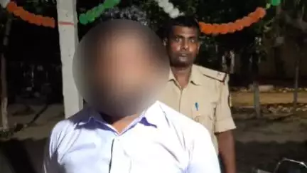 मोतिहारी: भोपतपुर थाना कांड संख्या- 61/25 (स्प्रिट कांड) के नामजद अभियुक्त भोपतपुर मलाही टोला निवासी को किया गया गिरफ्तार