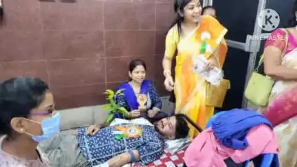 বাঁকুড়া ১: বিধানচন্দ্র রায় এর জন্ম ও মৃত্যু দিবস উপলক্ষে বাঁকুড়া সংগঠনিক জেলা তৃণমূল মহিলা কংগ্রেস এর উদ্যোগে অডিটোরিয়ামে রক্তদান
