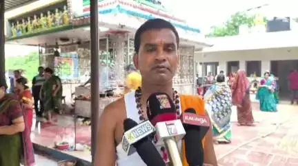 ବାରିପଦା ମ୍ୟୁନିସିପାଲଟି: ପୋଲିସ ଲାଇନ ମନ୍ଦିର ଠାରେ ଜଗନ୍ନାଥ ସଂସ୍କୃତି ସହିତ ନିବିଡ ଭାବେ ଜଡିତ ବିପଦ ତାରିଣୀ ବ୍ରତ; ପ୍ରତିକ୍ରିୟା ଦେଲେ ପୂଜକ ଓ ମହିଳା ଭକ୍ତ