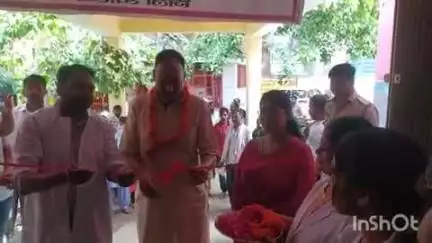 अलीगंज: भाजपा विधायक सत्यपाल सिंह राठौर ने सीएससी अलीगंज पर रिबन काटकर संचारी रोग नियंत्रण अभियान का शुभारंभ किया