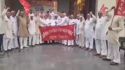 लोहारू: लोहारू में फसल बीमा घोटाले पर किसानों का विरोध, विधायक राजवीर फरटिया को 14 मांगों का ज्ञापन सौंपा