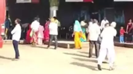 चंद्रपूर: आगाऊ आरक्षण करणा-या प्रवाशांस प्रवास भाड्याच्या 15 टक्के सुट देण्यात येणार आहे. ही योजना दि.1 जुलैपासून सुरू होणार आहे