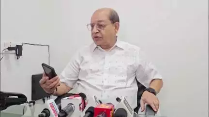 ଭୁବନେଶ୍ବର ମ୍ୟୁନିସିପାଲଟି କର୍ପୋରେସନ: ବିଏମସି ଅଧିକାରୀଙ୍କୁ ଆକ୍ରମଣ ନେଇ ଭୁବନେଶ୍ୱର ବାସଭବନରେ ପ୍ରତିକ୍ରିୟା ରଖିଲେ ବରିଷ୍ଠ ନେତା ତଥା ପୂର୍ବତନ ମନ୍ତ୍ରୀ ପ୍ରସନ୍ନ ଆଚାର୍ଯ୍ୟ