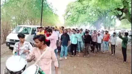 शाजापुर: नव नियुक्त शाजापुर महानगर अध्यक्ष के काफिले में करणी सेना परिवार ने शाजापुर में दिखाया शक्ति प्रदर्शन