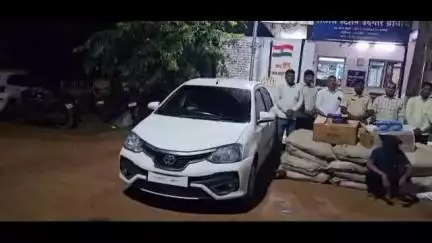 उदगीर: दुर्गा देवी तांड्या जवळ गुटख्याची वाहतूक करणारी कार पोलिसांनी पकडली,११ लाख ९३ हजार ८६० रुपयांचा मुद्देमाल जप्त