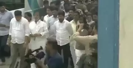 పటాన్​​చెరు: పాశమైలారంలో సిగాచీ పరిశ్రమలో జరిగిన ప్రమాద ఘటన స్థలాన్ని పరిశీలించిన ముఖ్యమంత్రి రేవంత్ రెడ్డి