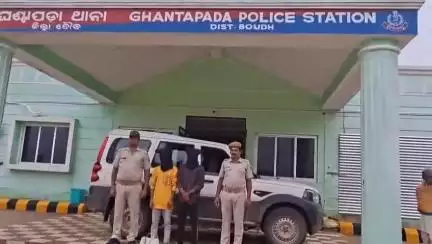 କଣ୍ଟାମାଳ: ରେକଡୋଲ ରାସ୍ତାରୁ କଫସିରପ ଚାଲାଣ ଘଟଣାରେ ୨ ଜଣଙ୍କୁ କୋର୍ଟ ଚାଲାଣ କଲା ପୋଲିସ