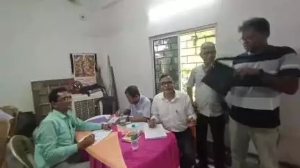 তমলুক: ডাঃ বিধানচন্দ্র স্মারক সমিতির ২৫তম বর্ষ উদযাপনের সূচনাবর্ষে আজ রামকৃষ্ণগঞ্জ বাজারে অনুষ্ঠিত হল মহতী রক্তদান শিবির