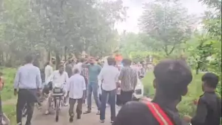 सहारनपुर: गांव नागल अहीर निवासी आयुष यादव ने जूड़ो कराटे इंटरनेशनल चैंपियनशिप में जीता सिल्वर मेडल, गांव में हुआ स्वागत