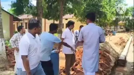 তেলিয়ামুড়া: কল্যাণপুর দ্বাদশ শ্রেণী বিদ্যালয় এর সামনে উন্নয়নমূলক কাজ পরিদর্শন করে বিধায়ক
