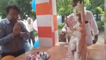 अमृतपुर: नगला हुसा संमिलियन विद्यालय का शुभारंभ फीता काटकर किया गया, उप जिला अधिकारी ने सरस्वती की प्रतिमा पर किया नमन