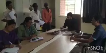 डही: कुक्षी: अनुविभागीय कार्यालय में एसडीएम विशाल धाकड़ ने जनसुनवाई में सुनी लोगों की समस्याएं