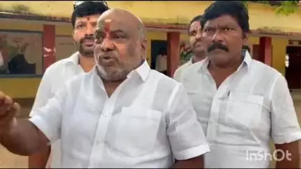 అదిలాబాద్ అర్బన్: విద్యారంగ సమస్యలపై ప్రభుత్వం ప్రత్యేక దృష్జి సారించాలి :మాజీ మంత్రి జోగు రామన్న