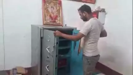 अस्थावां: नोआवा बस स्टैंड के पास महालक्ष्मी ज्वेलर्स में ₹7 लाख के जेवरात की चोरी