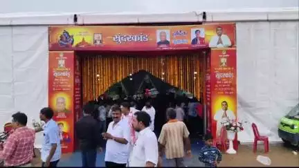 कोईलवर: पूर्व एमएलसी रणविजय सिंह के पिता की पहली पुण्यतिथि पर राजापुर में पहुंचे बिहार के राज्यपाल आरिफ मोहम्मद खां