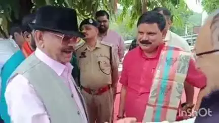बैकुंठपुर: भारत सरकार के कोयला उत्खनन राज्य मंत्री सतीशचंद्र दुबे चरचा खदान पहुंचे, जोरदार स्वागत किया गया