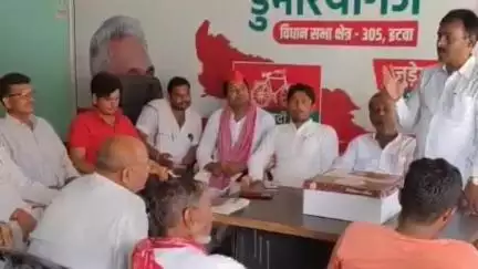 इटवा: इटवा में सपा कार्यालय पर सामाजिक न्याय दिवस के रूप में मनाया गया सपा के राष्ट्रीय अध्यक्ष अखिलेश यादव का जन्मदिन