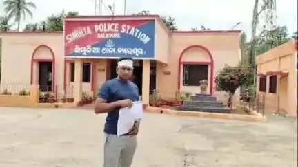 ସିମୁଳିଆ: 16 ନଂ ଜାତୀୟ ତାଜପଥ ଭଗିଆ ପୋଲ ନିକଟରେ ଯୁବକ କୁ ଆକ୍ରମଣ କରି ଲୁଟିନେଲେ ଟଙ୍କା ଓ ଚେନ, ଥାନାରେ ଅଭିଯୋଗ,
