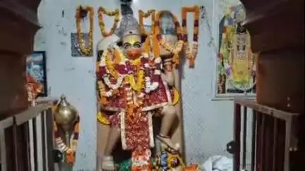 रेवाड़ी: रेवाड़ी शहर के सर्कुलर रोड स्थित हनुमान मंदिर में घुसा बरसात का पानी