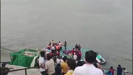 जगाधरी: यमुनानगर: हथिनीकुंड बैराज में बाढ़ के बावजूद बोटिंग जारी, हादसे का डर