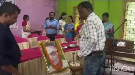 শালতোড়া: ১লা জুলাই ডঃ বিধান চন্দ্র রায়ের জন্ম ও মৃত্যু দিবস কর্মসূচি পালন করা হল শালতোড়ায় শালতোড়া ডঃ বি সি বিদ্যাপীঠে