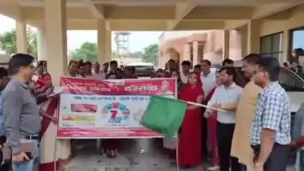 चंदौली: कलेक्ट्रेट से विधायक रमेश जायसवाल द्वारा संचार रोग नियंत्रण एवं दस्तक अभियान का शुभारंभ किया गया