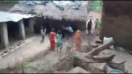 मंझनपुर: रिश्तेदारों ने महिला को जमकर मारा-पीटा, घर पर किया कब्जा, पुलिस ने थाने से भगाया, एसपी से मंझनपुर महिला ने की शिकायत