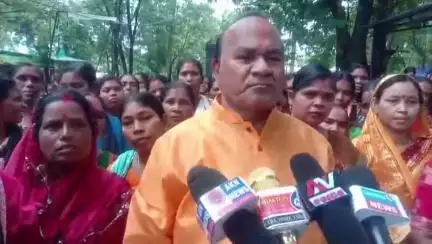 ସଦର: କଳାହାଣ୍ଡି ଜିଲ୍ଳାପାଳ ଙ୍କ ଦ୍ୱାରସ୍ତ ହେଲେ ଓଡିଶା ପାଚିକା ସହାୟିକା ମଜଦୂର ସଙ୍ଘର ମାଧ୍ୟାନ୍ନ ଭୋଜନ କାର୍ଯ୍ୟରତ କର୍ମଚାରିଙ୍କ ପ୍ରତିକ୍ରିୟା
