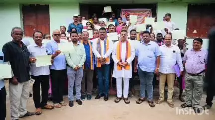 ପିପିଲି: ସ୍ଥାନୀୟ ବ୍ଲକ୍ କାର୍ଯ୍ୟାଳୟ ଠାରେ ବିଭିନ୍ନ ଯୋଜନାରେ ପଟ୍ଟା ବଣ୍ଟନ ମେଳା ଅନୁଷ୍ଠିତ,ଯୋଗଦେଲେ ସ୍ଥାନୀୟ ବିଧାୟକ ଓ ସାଂସଦ