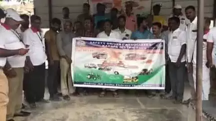 పులివెందుల: కేంద్ర, రాష్ట్ర ప్రభుత్వాలు డ్రైవర్లను గుర్తించడం లేదు : వేంపల్లి లో సేఫ్టీ అసోసియేషన్ ఫౌండర్ అన్వర్ భాష