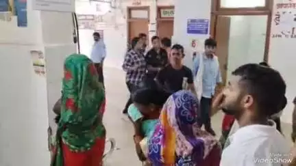 देवघर: सलोनाताड़ पार्क के पास पुलिस ने युवक का शव बरामद कर पोस्टमार्टम के लिए सदर अस्पताल भेजा