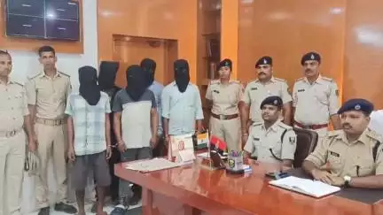 मधुबनी: भैरव स्थान थाना क्षेत्र में NH-27 पर शराब से लदे ट्रक व बस के साथ पांच तस्कर गिरफ्तार: योगेंद्र कुमार, एसपी
