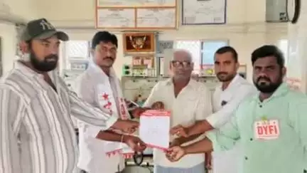 జమ్మలమడుగు: జమ్మలమడుగు : రైల్వే చార్జీల పెంపును ఉపసంహరించుకోవాలి - డివైఎఫ్ఐ జిల్లా కార్యదర్శి శివకుమార్