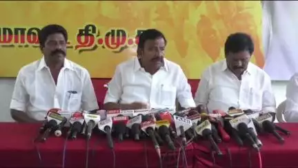 திருச்சி: தூத்துக்குடி துப்பாக்கி சூட்டை டிவியில் பார்த்து தான் தெரிந்து கொண்டேன் என எடப்பாடி பழனிச்சாமி கூறினார் -சாஸ்திரி சாலையில் அமைச்சர் கே என் நேரு பேட்டி