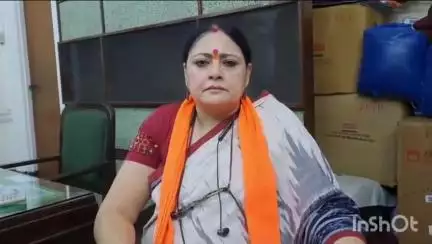 কলকাতা: হেল্পলাইন নম্বর করুন, বিধানসভায় নিজের কক্ষ থেকে মুখ্যমন্ত্রীর কাছে দাবি করলেন বিধায়ক
