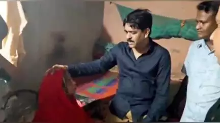 ভাঙড় ১: ভাঙড়ে এবার বাড়িতে বাড়িতে গিয়ে জনসংযোগের মাধ্যমে সরাসরি সমস্যার সমাধান করছেন ভাঙ্গড় পর্যবেক্ষক