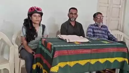 ભરૂચ: ભરૂચની નબીપુર હાઈસ્કૂલ ખાતે પર્વતારોહક અને સોલો સાઈકલીસ્ટ સમીરા ખાનનું સન્માન કરાયું