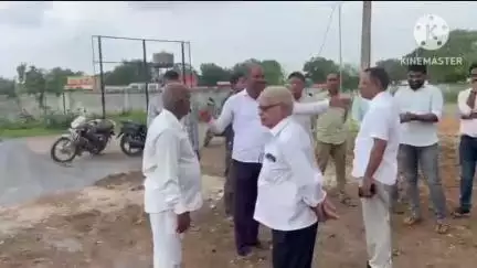 भाजपा जिला अध्यक्ष एवं अन्य नेताओं ने नगर पंचायत पवनी में उपमुख्यमंत्री अरुण साव के आगमन की तैयारियों का लिया जायजा