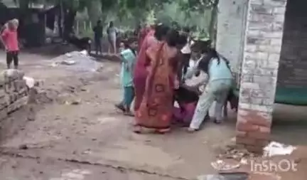 चकदादर गांव में जमीनी विवाद को लेकर दो पक्षों में मारपीट का वीडियो सोशल मीडिया पर वायरल, एक पक्ष ने SP से की शिकायत
