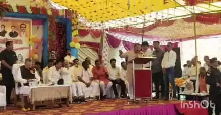 राजनांदगांव: जिले के ग्राम परमालकसा में शाला प्रवेश उत्सव कार्यक्रम में विधानसभा अध्यक्ष और गणमान्य नागरिक शामिल हुए